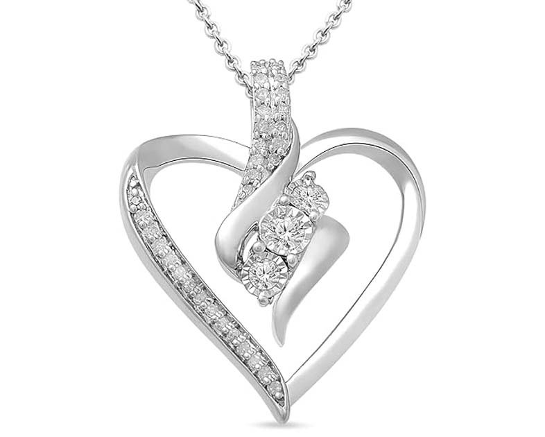 Amazon Essentials Diamond 3 Stone Pendant Necklace