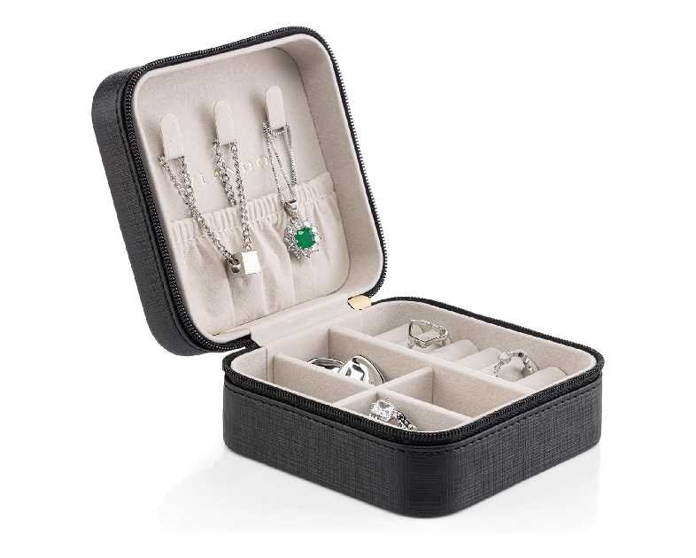 Vlando Small Faux Leather Travel Jewelry Box Organizer Display Storage Case for Rings Earrings Necklace, Black