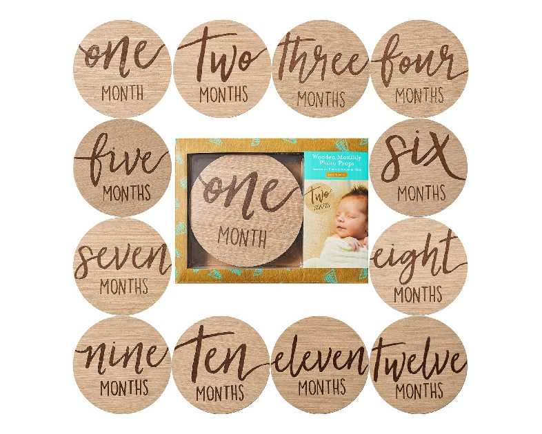 Kate & Milo Baby Monthly Milestone Marker Discs - Classic Cursive Script Wooden Discs with Reversible Photo Props for Baby Announcement and Milestones, Gender-Neutral Gift for Newborn Boy and Girl