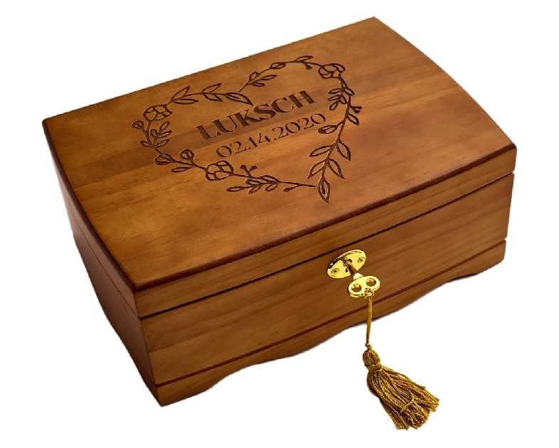 Personalized Wooden Jewelry Box, Customized Double Layer Retro Jewelry Organizer with Lock and Key for Women Girls, Birthday Gift for Her, Artners, Elders, Mom, Friends, Girlfriends and Bridesmaids