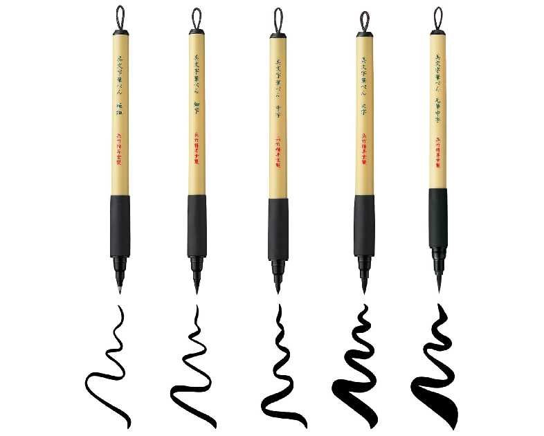 Kuretake Bimoji Brush Pen, 5 pcs set (Extra Fine, Fine, Medium, Large, Medium Brush), great for Calligraphy, Hand lettering and Illustration, for Beginners and Professional, Made in Japan